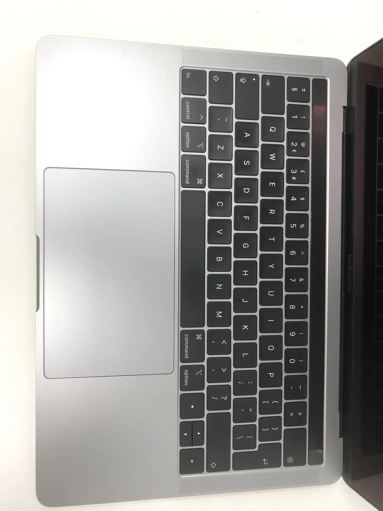 Apple MacBook Pro 13.3" Touch Bar A2159 2019 I5-8257U 8GB RAM 256GB SSD